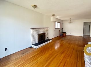 4119 Victoria Dr #1A, Vancouver, BC V5N 4M9