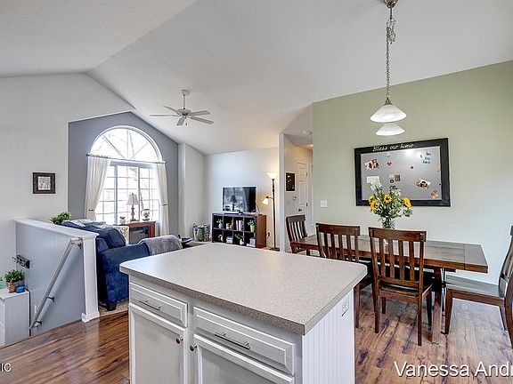2nd image of 14956 Treevalley Dr NE