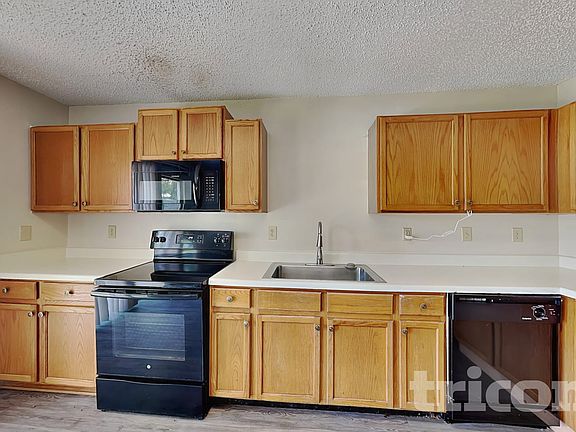 5th image of 8055 Chestnut Cedar Dr