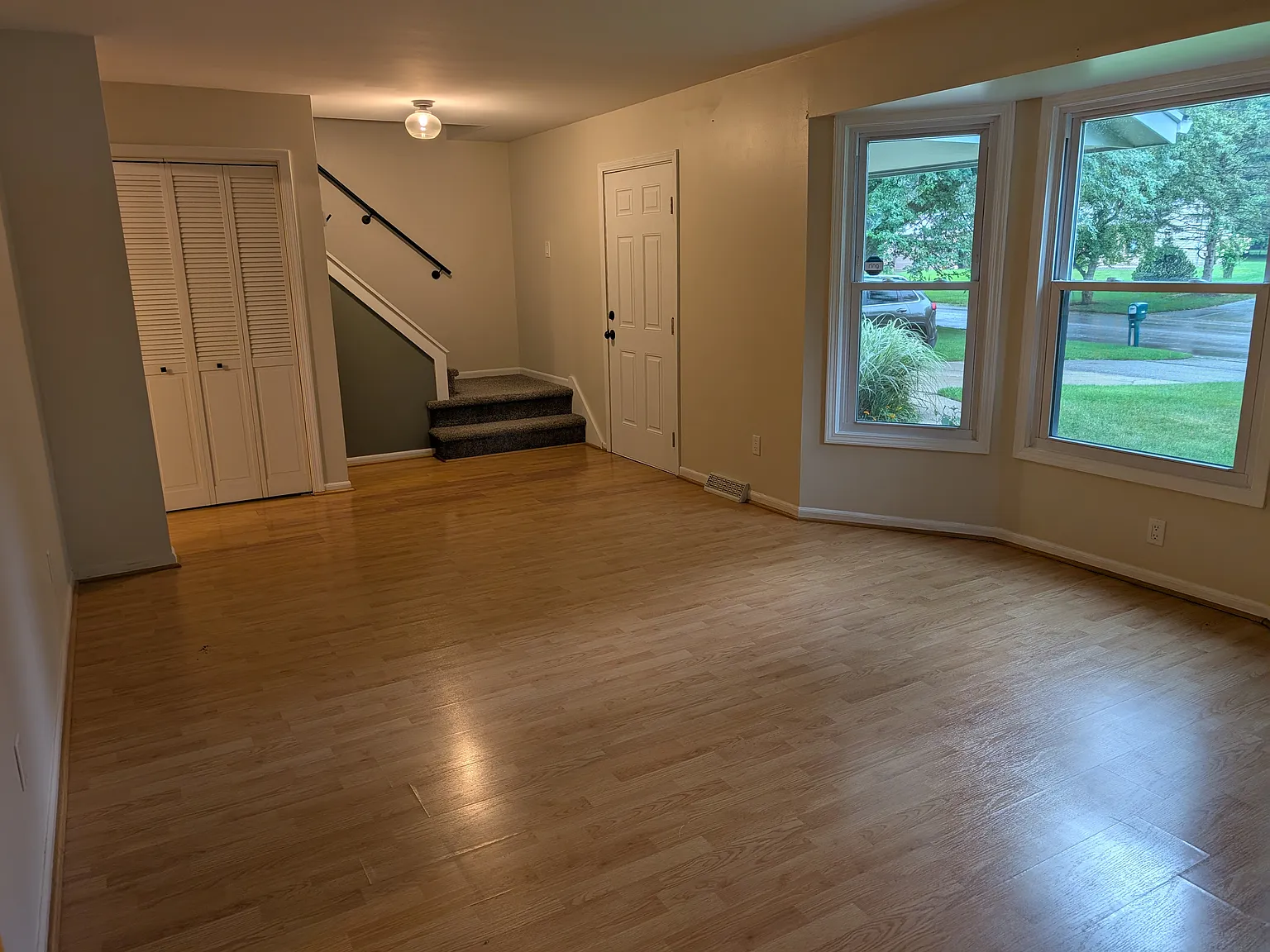 5325 Tamworth St — Photo 3