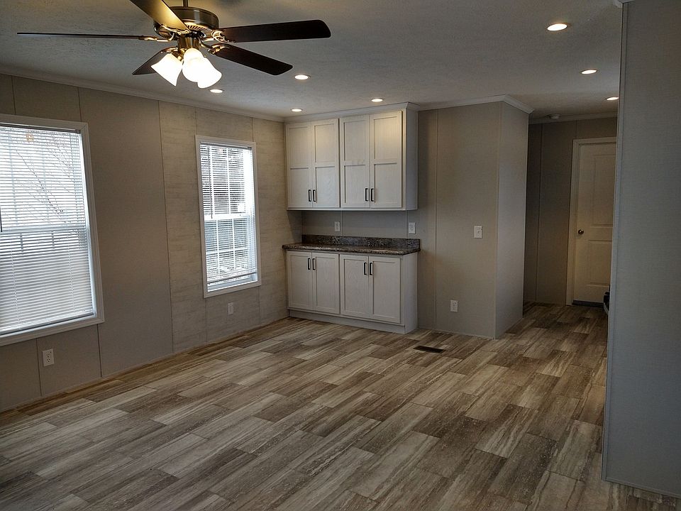 2nd image of 4250 N State Rd #146