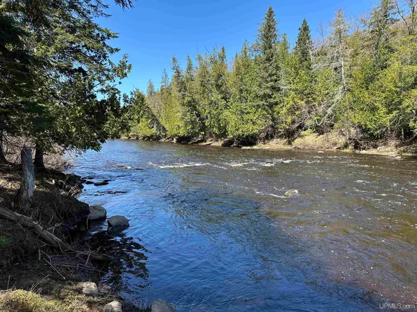 Camp 4 Rd, Wakefield, MI 49968