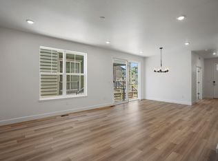9749 Banner Peak Loop, Littleton, CO 80125