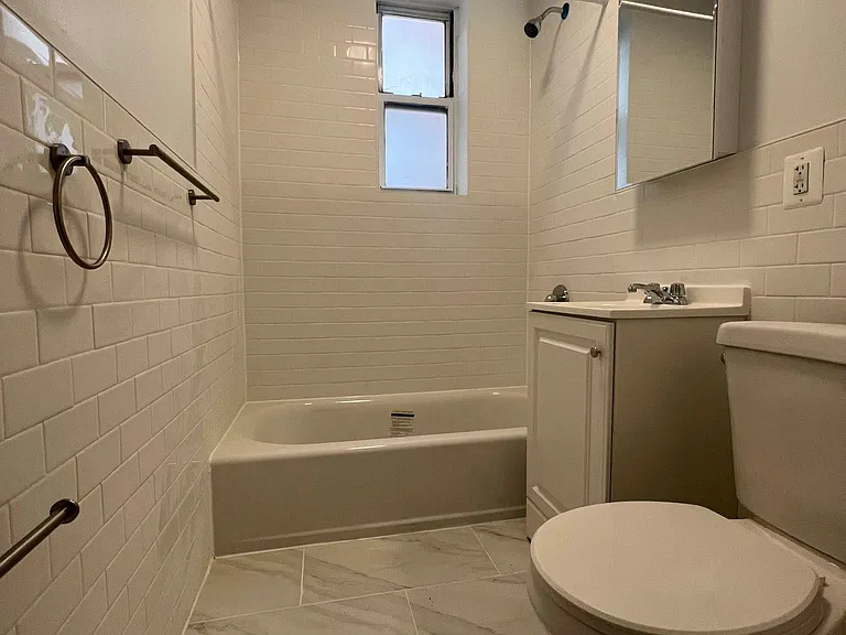 4317 49th St #2C — Photo 4