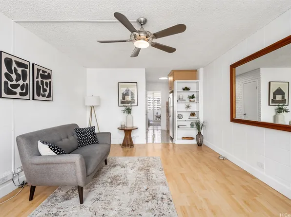425 Ena Rd #Penthouse 3b, Honolulu, HI 96815