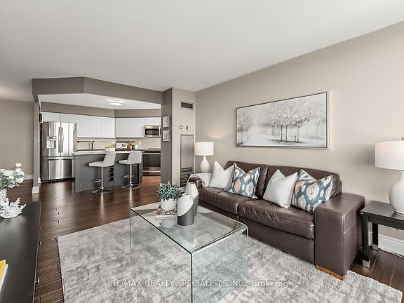 4th image of 10 Laurelcrest St #1006