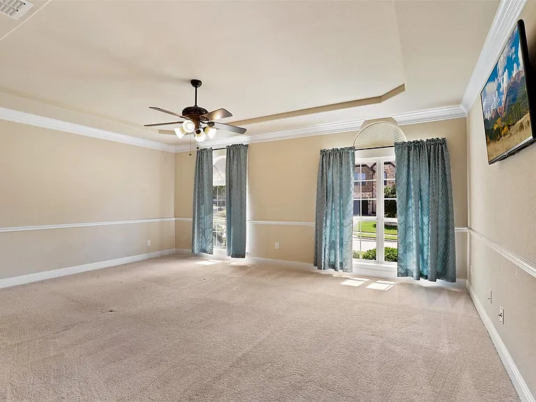 8110 Fenwick Ct — Photo 12