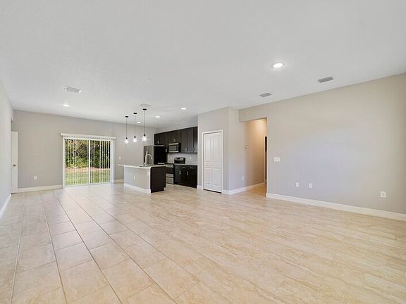 2nd image of 2705 SW 153rd Place Rd