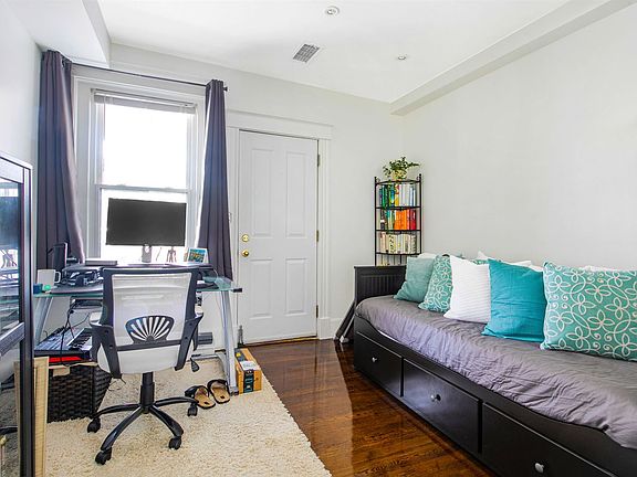 landlord_unit_photo_66826059_8