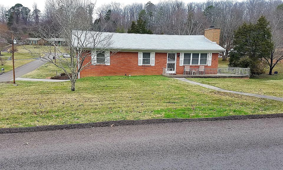 1st image of 1101 Pilleaux Dr