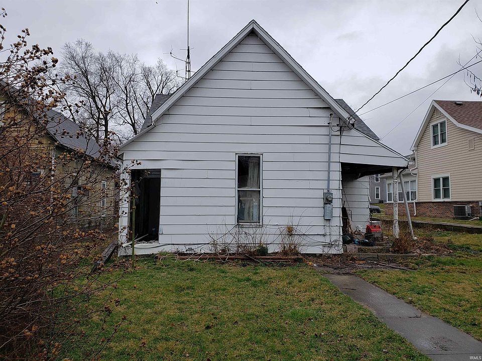 2nd image of 1915 North St