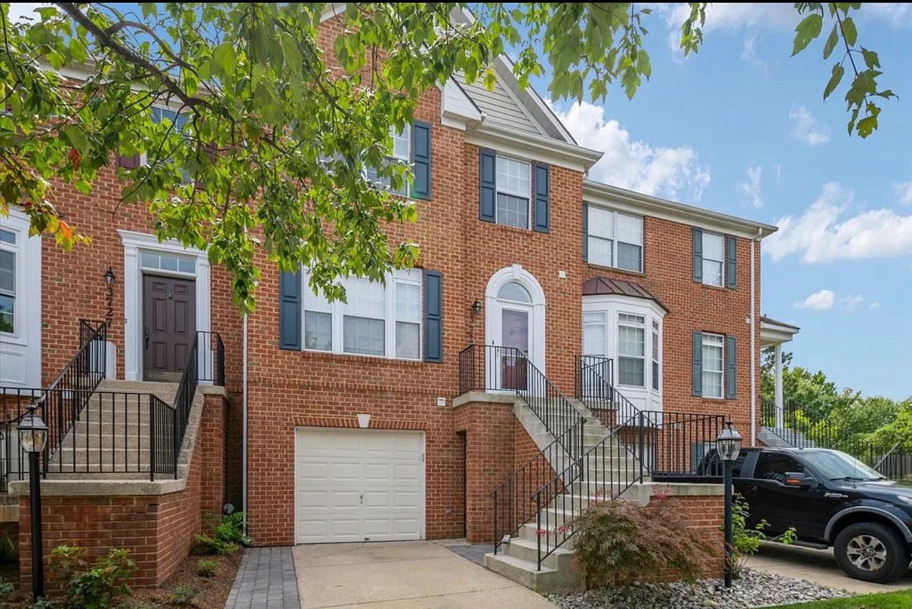 3 bed, 2511 sqft, $3,600 — Photo 4