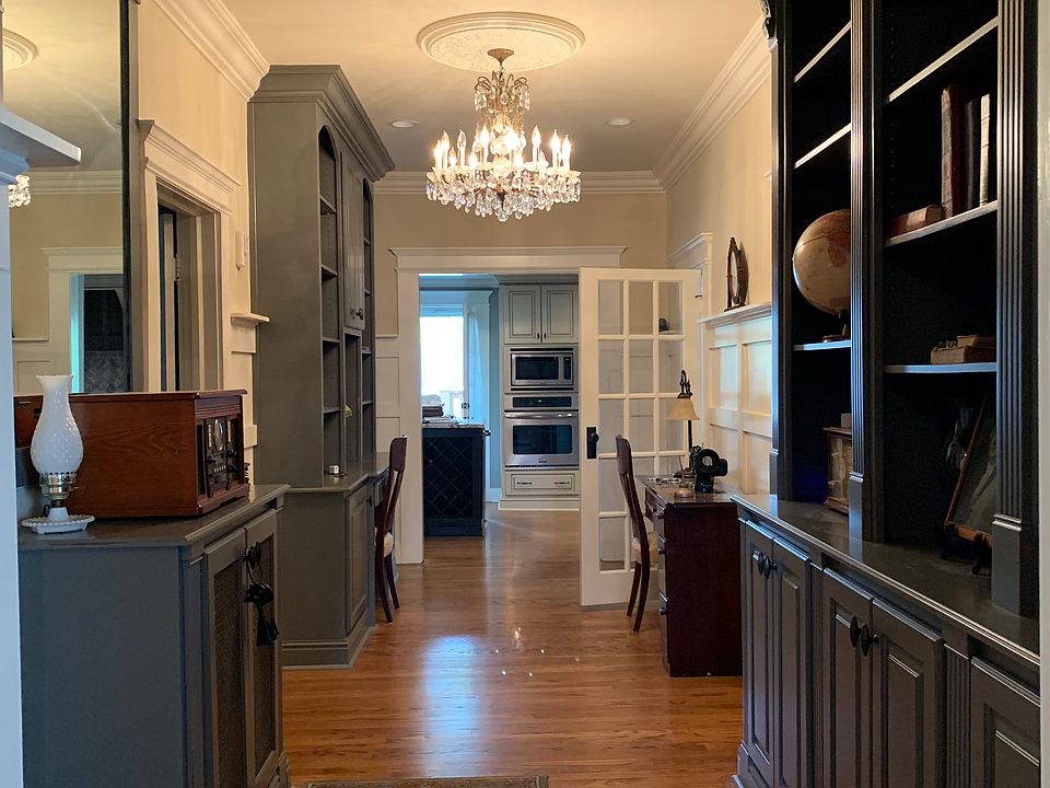 Main Hall (library/study)