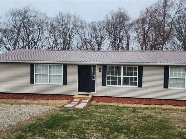 6243 Branch Circle Rd, Zanesville, OH 43701