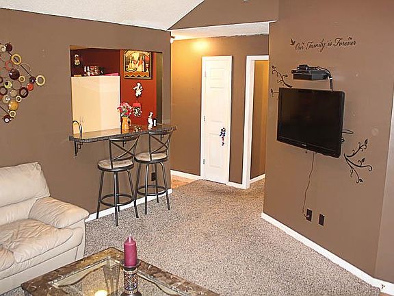 2nd image of 906 Regalwood Ct