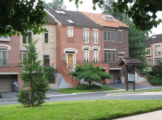 10767 Gloxinia Dr, Rockville, MD 20852