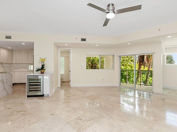 4th image of 2699 Tigertail Ave APT 32