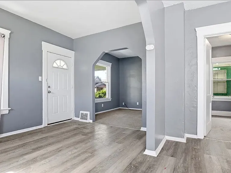 13913 Chapelside Ave — Photo 2