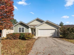 96 Little Fox Ln, Fletcher, NC 28732