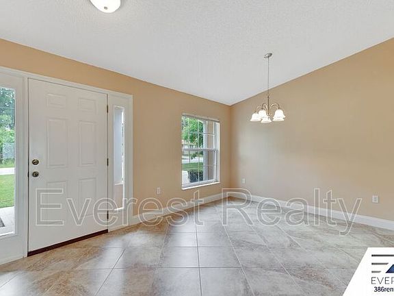 4th image of 17 Pitt Ln