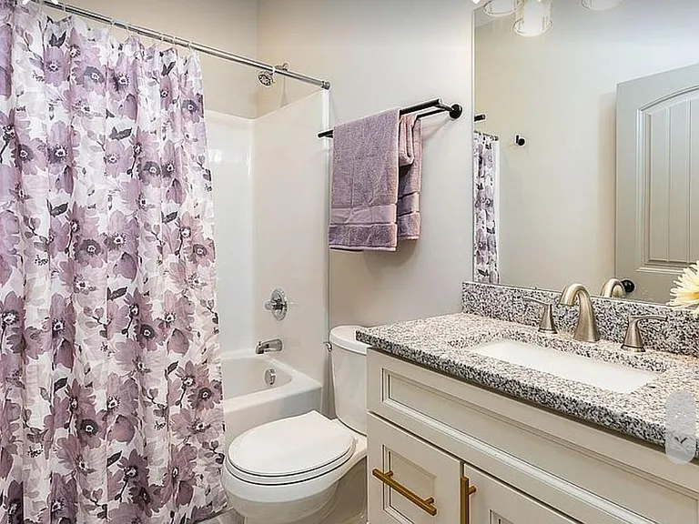 1446 E Main St — Photo 10