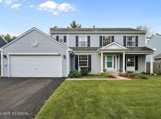 2S581 River Oaks Dr, Warrenville, IL 60555