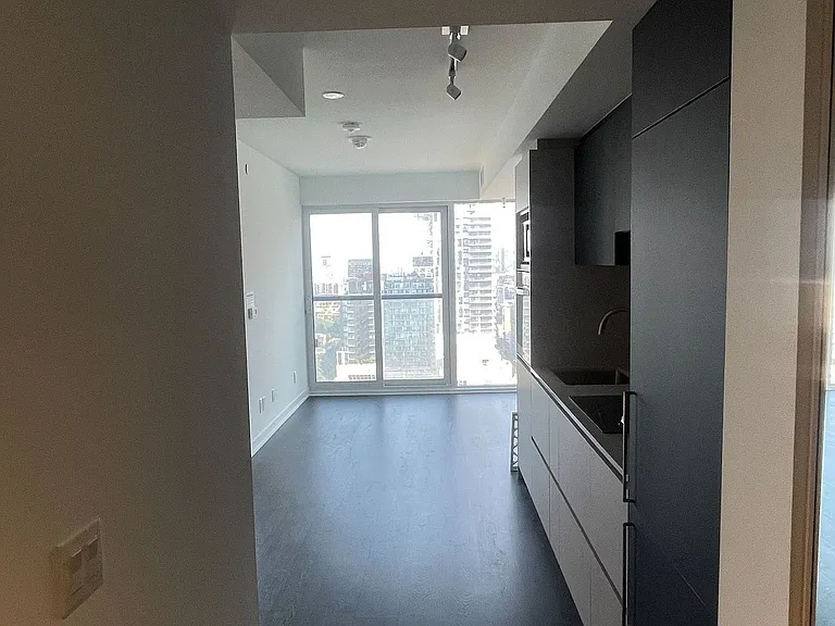 319 Jarvis St #2216 — Photo 2