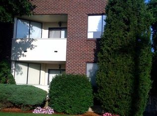 935 Washington St APT 14, Newton, MA 02460