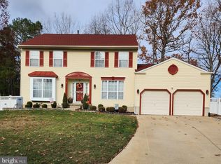 5 Cross Hill Cir, Sicklerville, NJ 08081