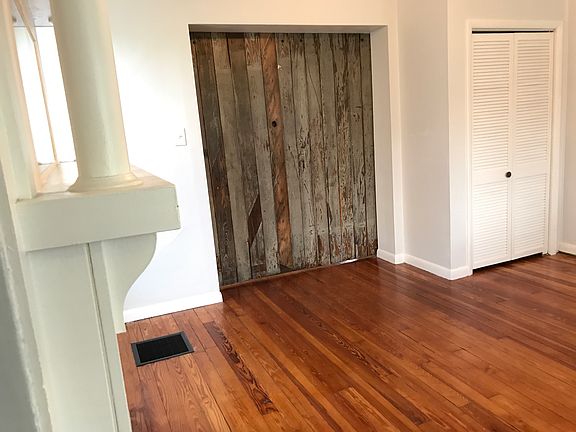 3rd image of 2761 Minot Ave #1