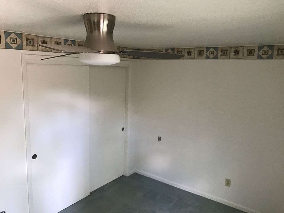 Bed room 1