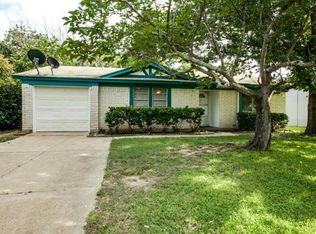 2512 Willow Ln, Irving, TX 75060