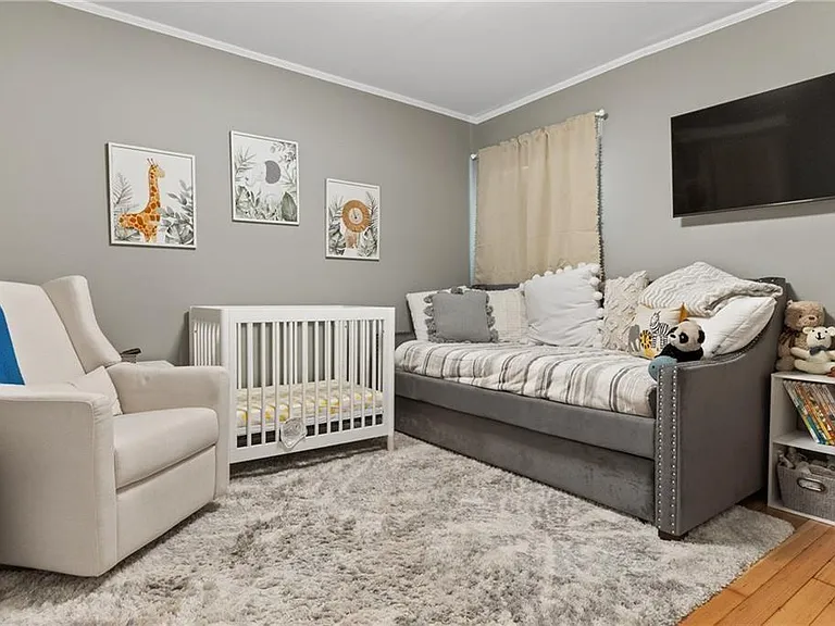 23 Pell St — Photo 15