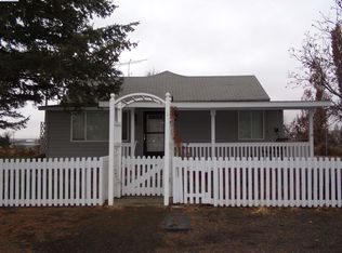 137 S Almira Ave, Connell, WA 99326