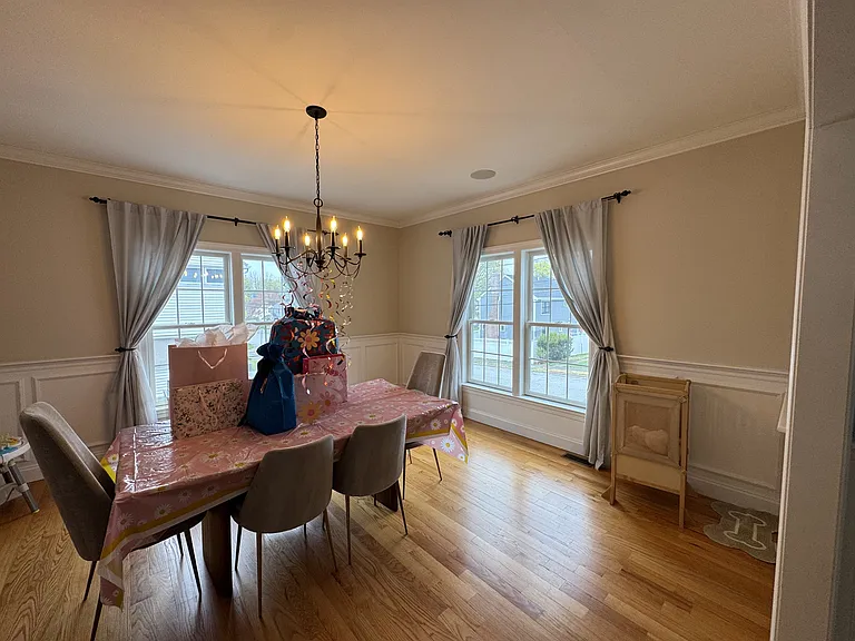 43 Canterbury Rd — Photo 8