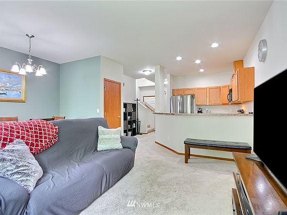 5th image of 1317 51st Place NE #1902