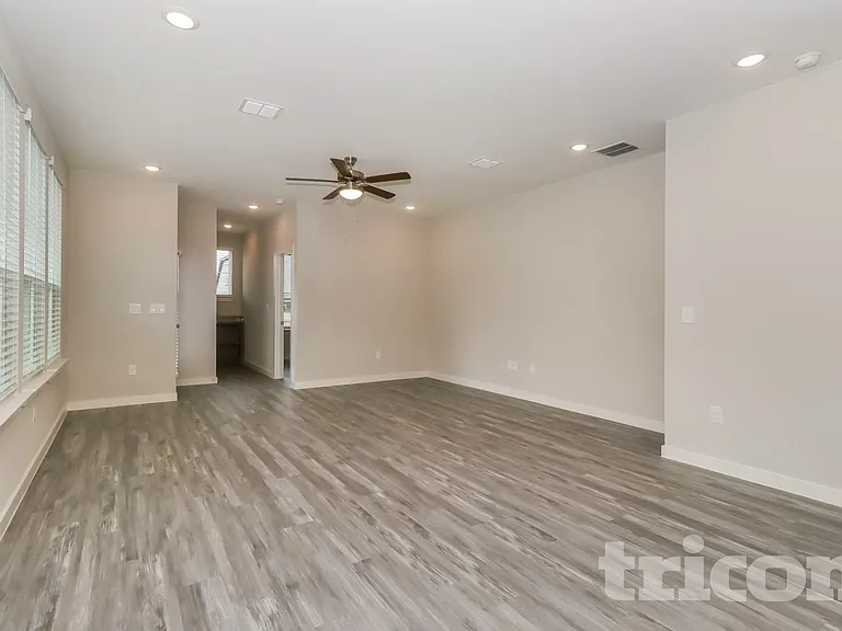1528 Palo Verde Way — Photo 6