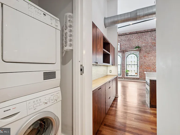 105 S 12th St #500 — Photo 10