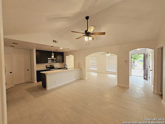 6700 Yellow Rose St — Photo 22