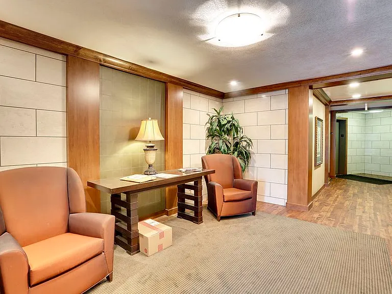 3540 Hennepin Ave S #303 — Photo 10