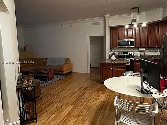 3rd image of 3001 NE 185th St APT 119