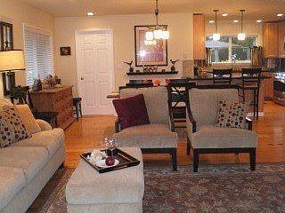 3rd image of 12010 Saraglen Dr