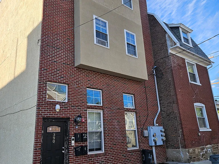 390 Monastery Ave #1 — Photo 8