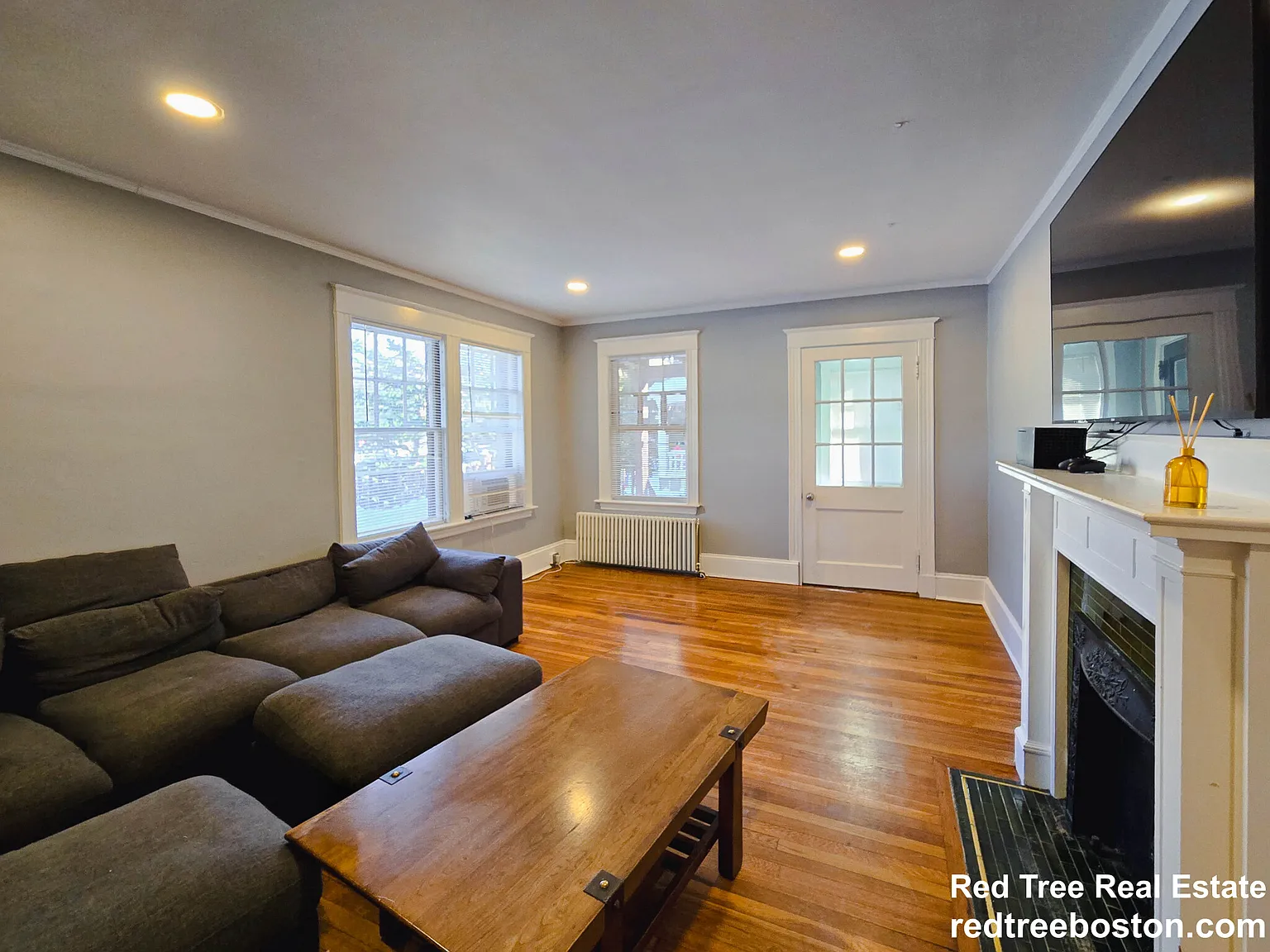 4 bed, 1500 sqft, $6,700 — Photo 3
