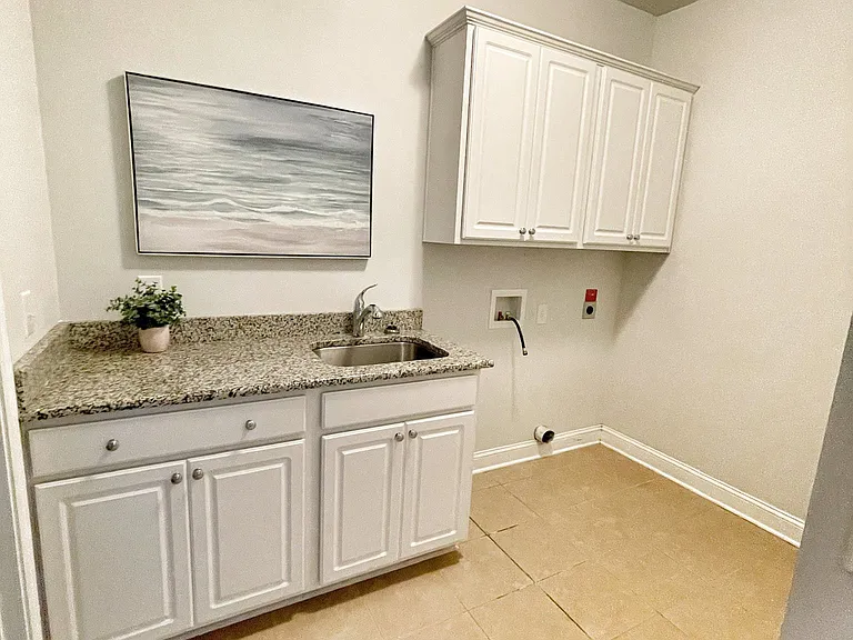 48 Bainbridge Way — Photo 10