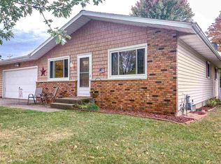 1809 Miller Ct, Stevens Point, WI 54481