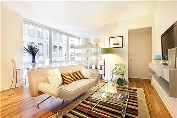 Rented by Warburg | media 40