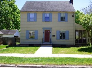 32 Payne St, Hamilton, NY 13346