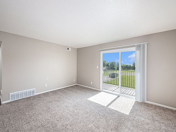 4th image of 702 SW 15th St #706-08