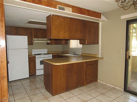 5th image of 120 Bel Port Dr Unit 121